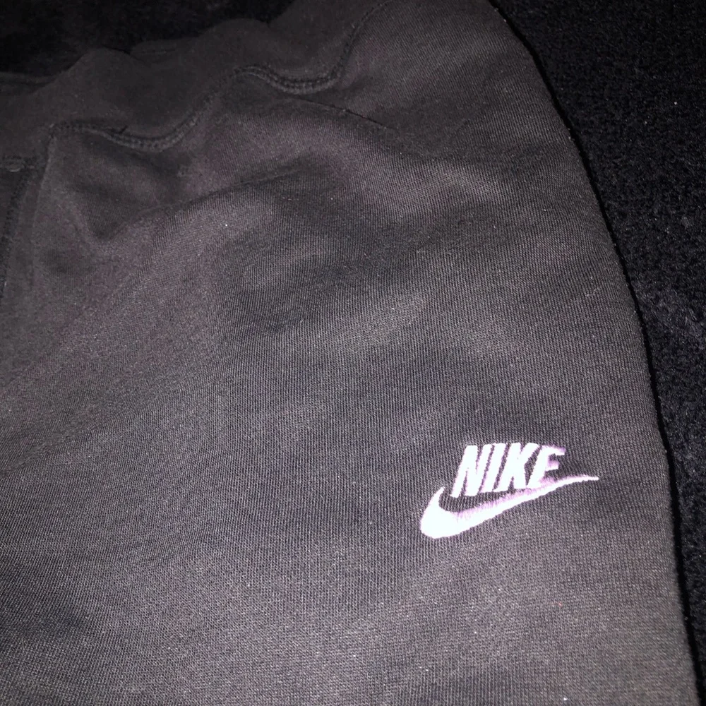 Nike Black Zip Hoodie and Joggers with Lavender Hood Lining - Picture 2 of 5